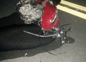 timthumb-24-300x218 Jovem morre após colisão entre caminhão e moto no Cariri