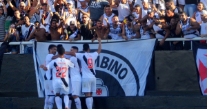 1_vasco-6149258-300x159 Vasco vence Botafogo por 3 a 2 em clássico movimentado no Nilton Santos