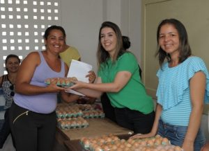 timthumb-7-300x218 Programa da Prefeitura de Monteiro beneficia mais de 50 famílias da zona rural