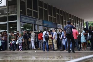 Setor-comercial-sul-300x200 Moradores de SP e Brasília relatam tremor após terremoto na Bolívia