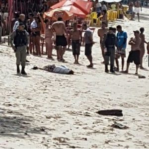 WhatsApp-Image-2018-04-29-at-14.35.10-300x300 Homem é assassinado a tiros na praia do Seixas; suspeitos são presos