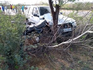 acidente-carro-e-moto-300x225 Batida entre moto e carro deixa dois mortos em rodovia da PB
