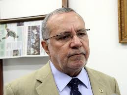 download-1 Com ida para base do governo, Carlos Batinga vai comandar cargos do Estado em Monteiro