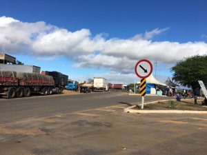 IMG-20180530-WA0100-300x225 Em Monteiro: Caminhoneiros entram no 10º dia de paralisação contra alta de combustível