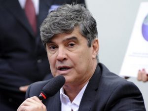 wellington-roberto-556x417-300x225 Wellington Roberto admite disputar vaga de Senador na chapa de Maranhão