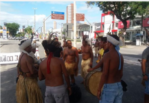 www-300x208 Em protesto, Índios Potiguaras bloqueiam avenidas Epitácio Pessoa e Ruy Carneiro em João Pesso