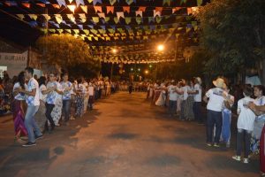 0007-9-300x200 Mais de 60 casais participam da Quadrilha Renascer na cidade de Gurjão