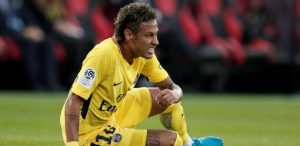 neymar-cai-durante-jogo-do-psg-contra-o-guingamp-1502654672008_615x300-300x146 Neymar defende Brasil como titular em último amistoso antes da Copa