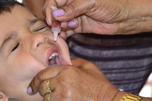 485d5419-029c-4c82-85e6-f93395f53b0c-300x200 Vacinação contra sarampo e poliomielite é antecipada para quarta