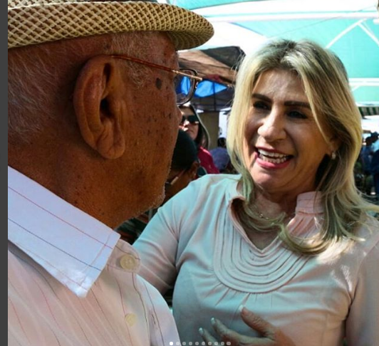 Sem-títulodddd-1 Em campanha para a Câmara Federal, Edna Henrique visita feira livre de Monteiro
