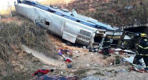 ACIDENTE-300x163 Corpos de paraibanos mortos em acidente na BR-146 em Minas Gerais chegam à PB