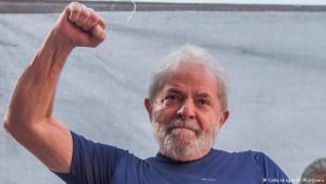 LULA-2-300x169 Da cadeia, Lula mantém força política e influi na eleição