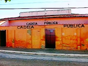 cadeia-publica-300x225 Homem comete suicídio na Cadeia Pública de Sumé