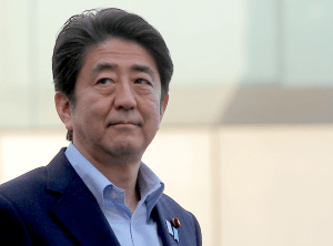 Abe-Oblivion-1-300x222 Shinzo Abe é reeleito no Partido Liberal Democrata