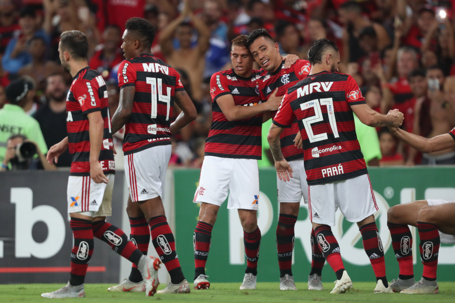 815394659379 Flamengo vence Fluminense e pressiona o Palmeiras