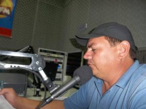 radialista-Severino-Faustino-Almeida-conhecido-por-Silvio-Neto-300x225 Radialista é assassinado com cinco tiros dentro de casa, na Paraíba