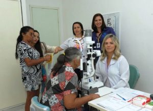 timthumb-22-300x218 Saúde de Monteiro amplia atendimento e entrega de colírio a portadores de Glaucoma