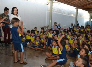 timthumb-3-2-300x218 Escola Municipal realiza dia de Ação de Graça em Monteiro