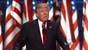 Trump_accepts_nomination-300x169 Trump classifica de absurda decisão sobre asilo a ilegais