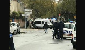 frança-1-300x176 Mulher ameaça jogar bomba em um hospital na França