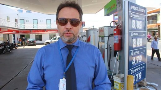 PROCON-SUME-PB-520x292 Após fiscalização do Procon gasolina comum é vendida a R$ 4,65 em Monteiro e Sumé