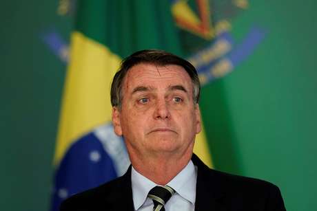 2019-01-27T124715Z_1_LYNXNPEF0Q0EK_RTROPTP_4_BRAZIL-GUNS Bolsonaro retoma hoje despachos com assessores em gabinete provisório