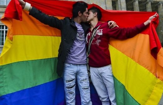 mercadolivre-760x490-520x335 Primeira MP de Bolsonaro exclui LGBTs de políticas de Direitos Humanos
