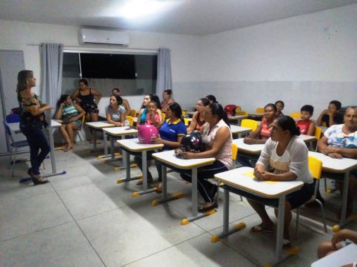 reuniao-escola-araujo-valenca5-507x380 Pais de Alunos da Escola Professor Araújo Valença participam de reunião com docentes