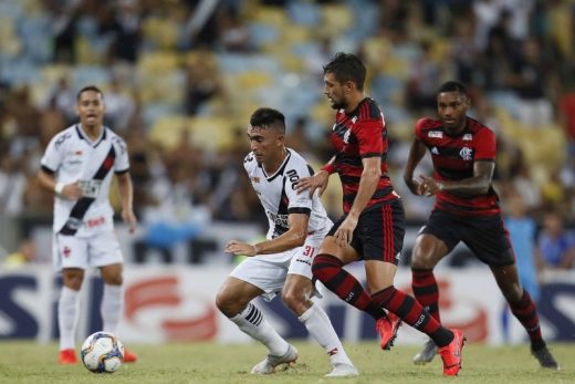 FLA-VASCO-520x347 Vasco busca empate com Fla em pênalti no minuto final