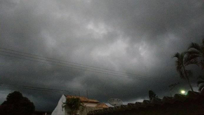 CHUVAS-PERIGO-ALERTA-693x390 Instituto Nacional de Meteorologia (Inmet) emite novo alerta de chuvas na PB