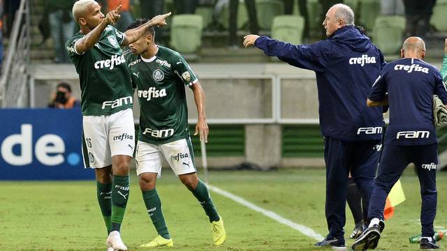 Palmeiras-Junior-Barranquilla-da-Colômbia-na-arena-do-Verdão-Copa-Libertadores Palmeiras vence o Junior Barranquilla em casa