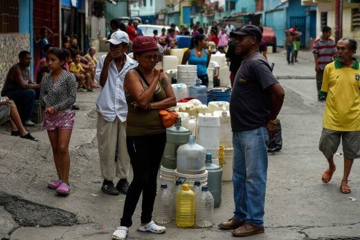 venezuela-520x347 Após série de apagões, Maduro demite ministro da Energia