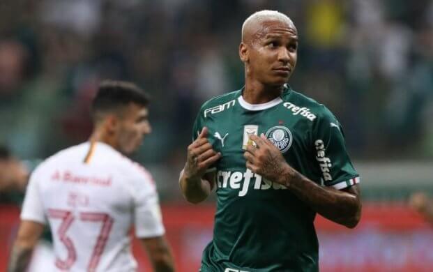 deyverson-PALMEIRAS-621x390 Palmeiras vence Internacional e assume liderança provisória do Brasileiro