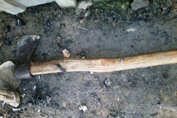 machado-584x390 Homem é assassinado a golpes de machado no interior da PB