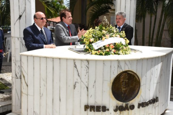 unnamed-22-696x464-585x390 Celebração e ato cívico lembram 89 anos da morte de João Pessoa