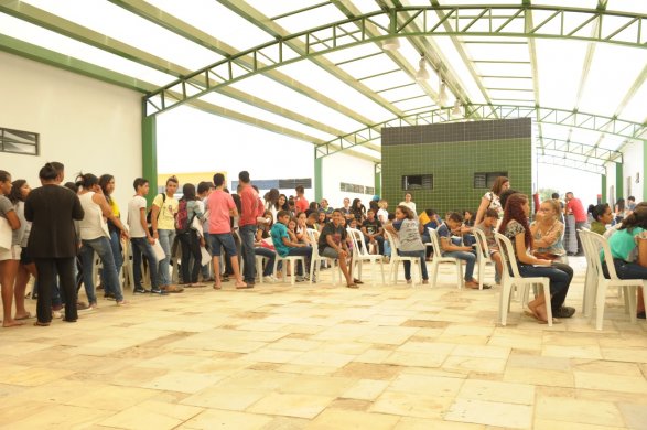 Ação-social-juventude-1-587x390 Ação na Semana da Juventude oferece emissão de documentos para comunidade escolar de Monteiro