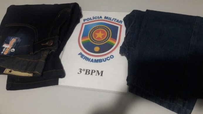 WhatsApp-Image-2019-08-28-at-05.55.04-696x392-692x390 Polícia militar prende ex-presidiário que furtou lojas de roupas no centro de Sertânia
