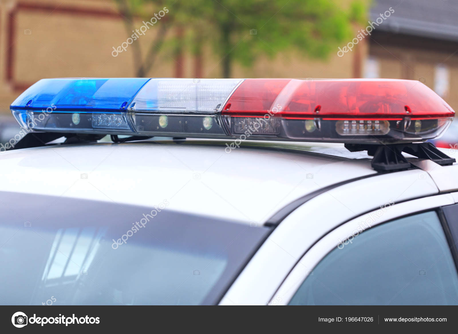 depositphotos_196647026-stock-photo-blue-red-flashing-sirens-police Ônibus interestaduais são interceptados em Arcoverde e Sertânia