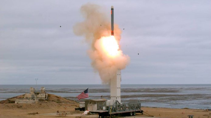 missil-china-694x390 Secretário dá a entender que teste de míssil era para conter China