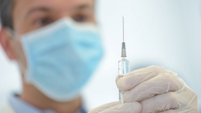 vacinas-693x390 Ministério da Saúde garante terceira dose contra a covid-19 para prioritários e confirma 350 milhões de imunizantes para 2022