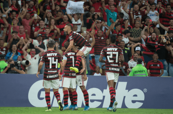 FLA-591x390 Flamengo vence o Santos com golaço de Gabigol e leva 'título' do 1º turno em Maracanã eufórico