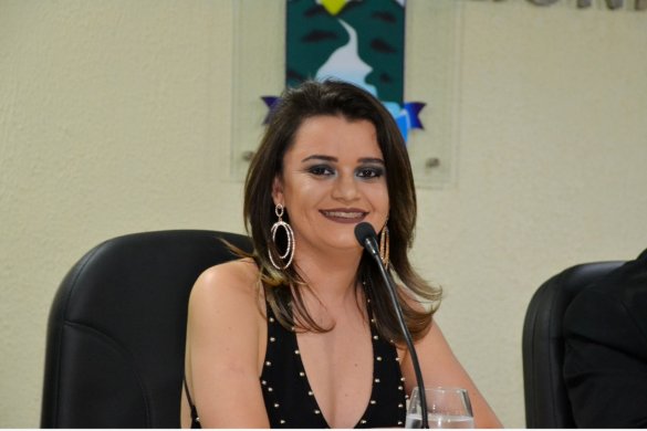 IMG-20190927-WA0064-585x390 Vice prefeito Celecileno parabeniza gerente do Armazem Paraiba pelo título de cidadã recebido em Monteiro