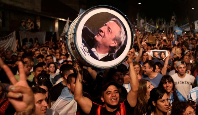 15722255555db6421380464_1572225555_3x2_md-669x390 Alberto Fernández vence Macri e é eleito em 1º turno na Argentina