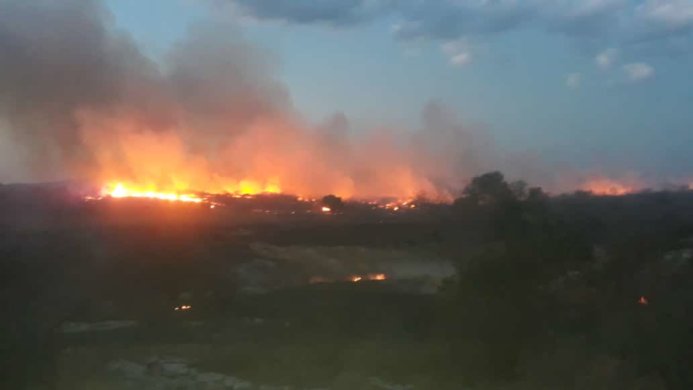 IMG-20191024-WA0266-693x390 Incêndio atinge zona rural de Monteiro