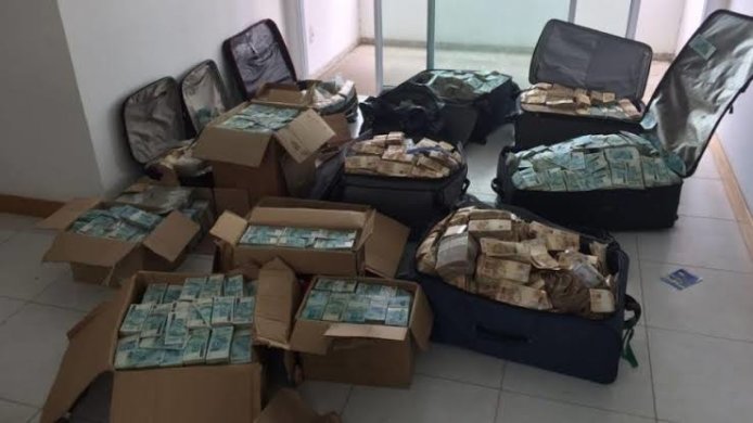 malas-dinheiro-694x390 STF condena Geddel e Lúcio Vieira Lima por R$ 51 milhões em apartamento