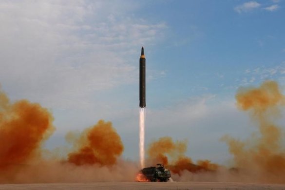 missil-585x390 Japão diz que Coreia do Norte teria lançado um míssil balístico