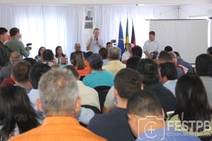 003-31-1 AMCAP reúne prefeitos e vereadores do Cariri para debater a PEC pela extinção dos municípios