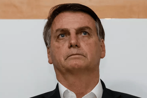 bolso Bolsonaro deve anunciar saída do PSL nesta terça