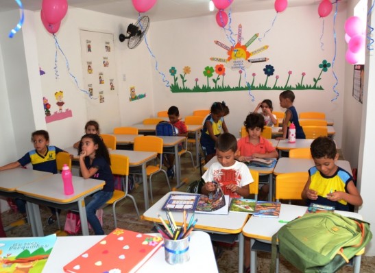 ESCOLA Atendendo a população, prefeita Anna Lorena entrega mais um Centro de Educação Infantil