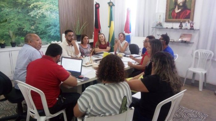 Secretários-se-reúnem-com-Conselho-Municipal-da-Pessoa-com-Deficiência-em-Monteiro2-700x393 Secretários se reúnem com Conselho Municipal da Pessoa com Deficiência em Monteiro